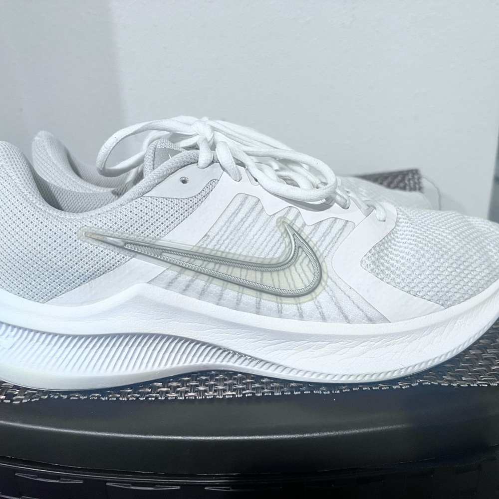 Nike White Mesh Running Shoes